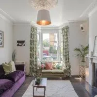 Art House Hackney, Stylish 5 Bedroom Town House with Garden