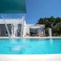 Villa Vivian with Private Swimming Pool & Jacuzzi, hotel in Georgioupoli