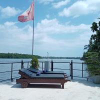 Villa Bentota River View, hotel in Aluthgama