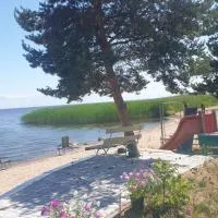 Peipsi Talu Lake view room, готель у місті Rootsiküla