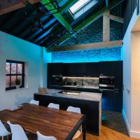 The Eden Warehouse - Green Apartment, sleeps 5