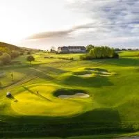 Viesnīca Spa & GolfResort Weimarer Land pilsētā Blankenhaine
