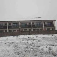 Highlands Lodge, hotel di Mokoeng