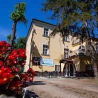 Hotel Carpe Diem، فندق في Siofok Aranypart، سيوفوك