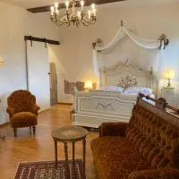 Napoleonzimmer / Studio, Hotel in Maring-Noviand