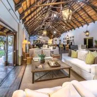 나무토니에 위치한 호텔 Mushara Lodge