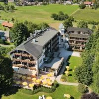Hotel Schönruh, hotell i Drobollach am Faakersee