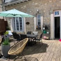 La Terrasse de Compostelle T3 Chic, Charme, Cosy，聖萊奧納爾德諾布拉的飯店