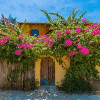 Flow House 3BR Beachfront An Bang Beach Hoi An by Beachside Boutique Homes, kh&aacute;ch sạn ở An Bang