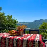 Igor Bed and Breakfast, hotel in Halidzor