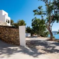 Vista Portolago Villas & Suites، فندق في Lakkíon