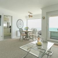 Tides - Beach front apartment in Bracklesham Bay