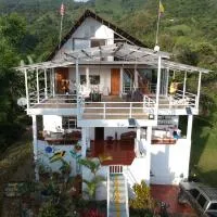 Villa Migelita Ecolodge, хотел в La Buitrera