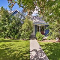 Cozy Home with Hot Tub Half Mi to Salmon River!, hotel poblíž Lemhi County - SMN, Salmon