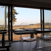 Large Cotswold Farmhouse + Garden+ Views+Tub