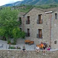 Chri Chri Guesthouse, Hotel in Përmet