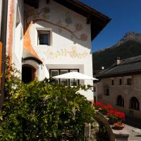 Hotel Chasa Sofia, hotel em Scuol