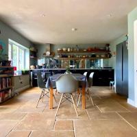Large Boutique Eco Home - Central Frome - Park