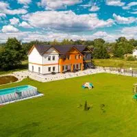Wonder Home - Apartamenty Halo Karkonosze z ogrodem, sezonowym basenem, placem zabaw i widokiem na Śnieżkę - zlokalizowane blisko Karpacza, hotell sihtkohas Mysłakowice