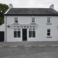Kiernan's Self Catering & Accommodation, hotel a Legan