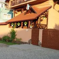 Lörincz Vendégház, hotel v destinácii Corund