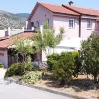 BMB Apartments, hotel v mestu Senj