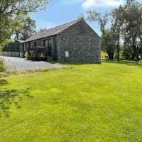 Lake District cottage in one acre gardens off M6, hotel Penrithben