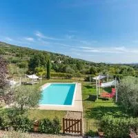 Casa Macinarino APPARTAMENTO 14 con piscina, hotel en Loro Ciuffenna