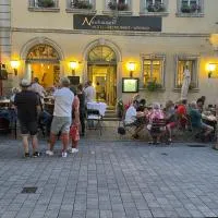 Hotel und Restaurant Neuhauser, hotelli kohteessa Volkach