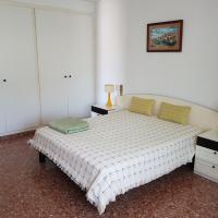 An apartment in Xeraco with 3 bedrooms, located near beach and Gandia