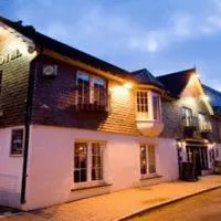 The White Lady Hotel โรงแรมในคินเซล