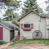 Prospect Cabin, Cozy 1-bedroom cabin with kitchen Dogs OK, hotell i Estes Park