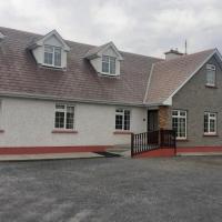 Spacious 6-Bed House 10 minutes from Knock Airport, hotel near Ireland West Airport Knock - NOC, Ballaghaderreen