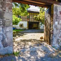 Casona con gran jardín
