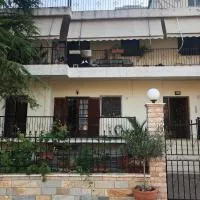 Apartment with Garden，Tragána的飯店