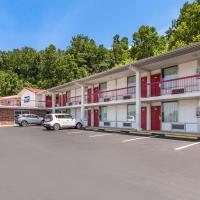 Rodeway Inn, hotel near Lawrence County Airpark - HTW, South Point
