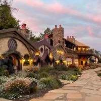 Ancient Lore Village, hotel en Knoxville