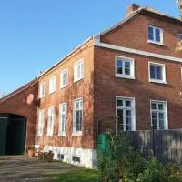 Grashaus Groothusen, хотел в Крумхьорн