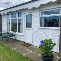 Cosy Beach Chalet, hotelli kohteessa Scratby