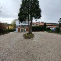 El Pino, hotel a Penagos