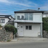 LITLLE SUMMER HILL -2 BED COSY COTTAGE- TREARDDUR