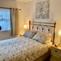 Modern 2 Bedroom Ground Floor Apartment with Parking Ripon City Centre, hotel Riponban
