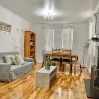 Penny Lein Apartments, hotelli kohteessa Uxbridge
