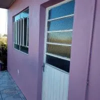 Apartamento com churrasqueira, ótima localização.、カショエイラ・ド・スルのホテル