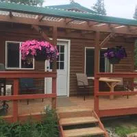 Whispering Woods AK Cabins, hotell i Kasilof