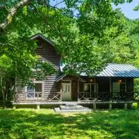 深山山荘 DENCHI – hotel w mieście Uchiko