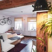 Studio Apartment zur alten Post, 48qm Individualapartment mit Blick über Zittaus Altstadt, Ferienwohnung im Altstadtkern umrandet vom Zittauer Gebirge, hotel Zittauban