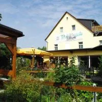 Landhotel Heidekrug, hotel i Dohma