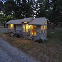 롱뷰 East Texas Regional Airport - GGG 근처 호텔 Berry Patch Cottage