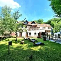 Restaurant Niedmühle Land & Genuss Hotel, hotel u gradu 'Rehlingen-Siersburg'